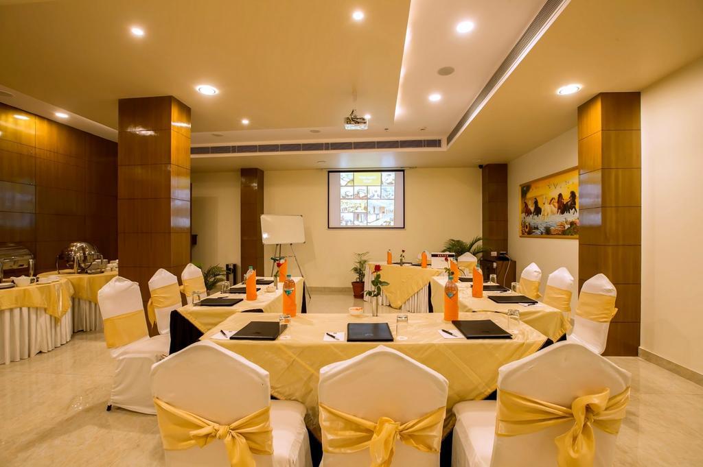 Hotel Kapish Smart-All Pure Veg Jaipur Eksteriør bilde